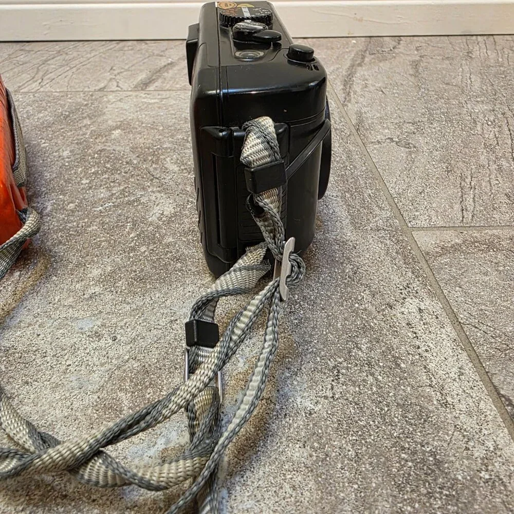 Vintage Nikon Action Touch Underwater Camera Waterproof PARTS REPAIR please read